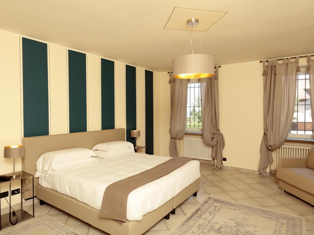 Relais Juliette Hotel La Morra Luaran gambar