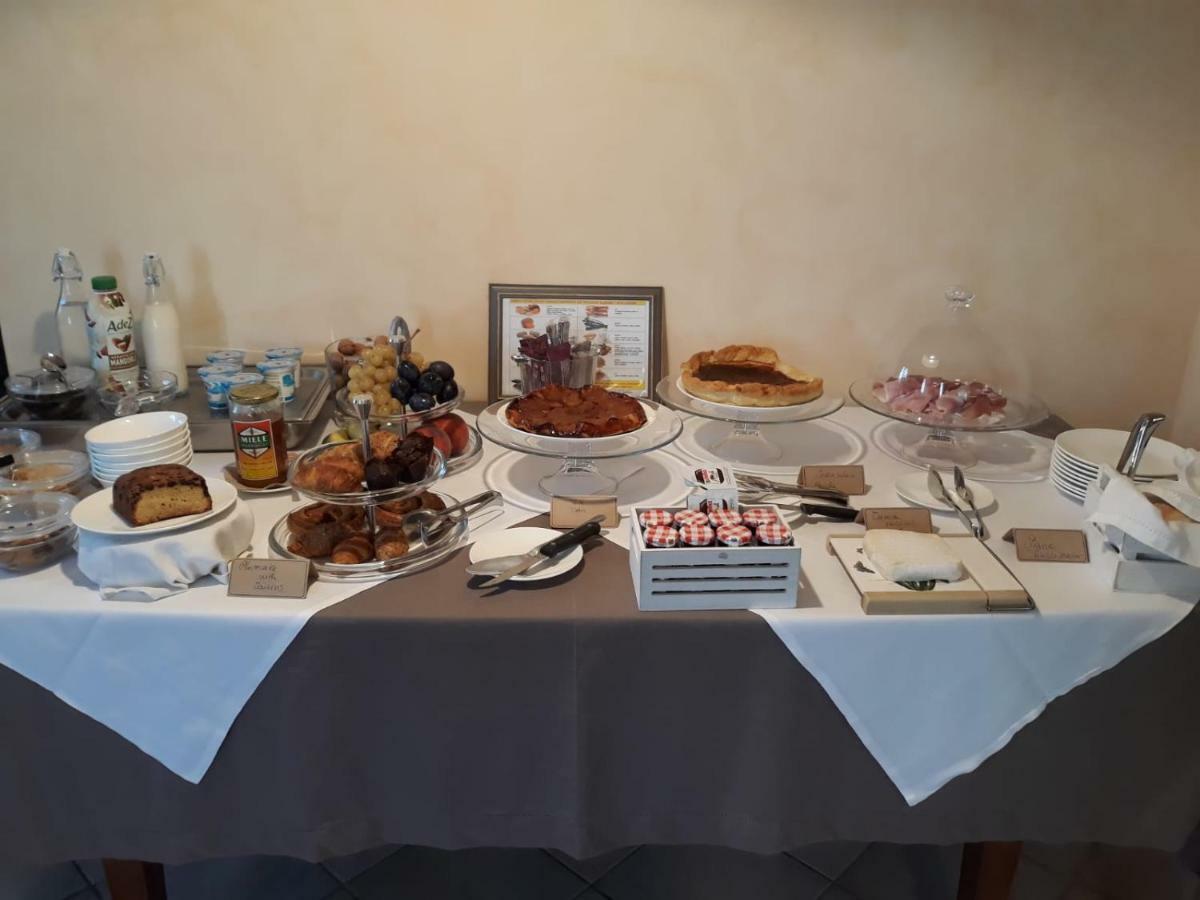 Relais Juliette Hotel La Morra Luaran gambar