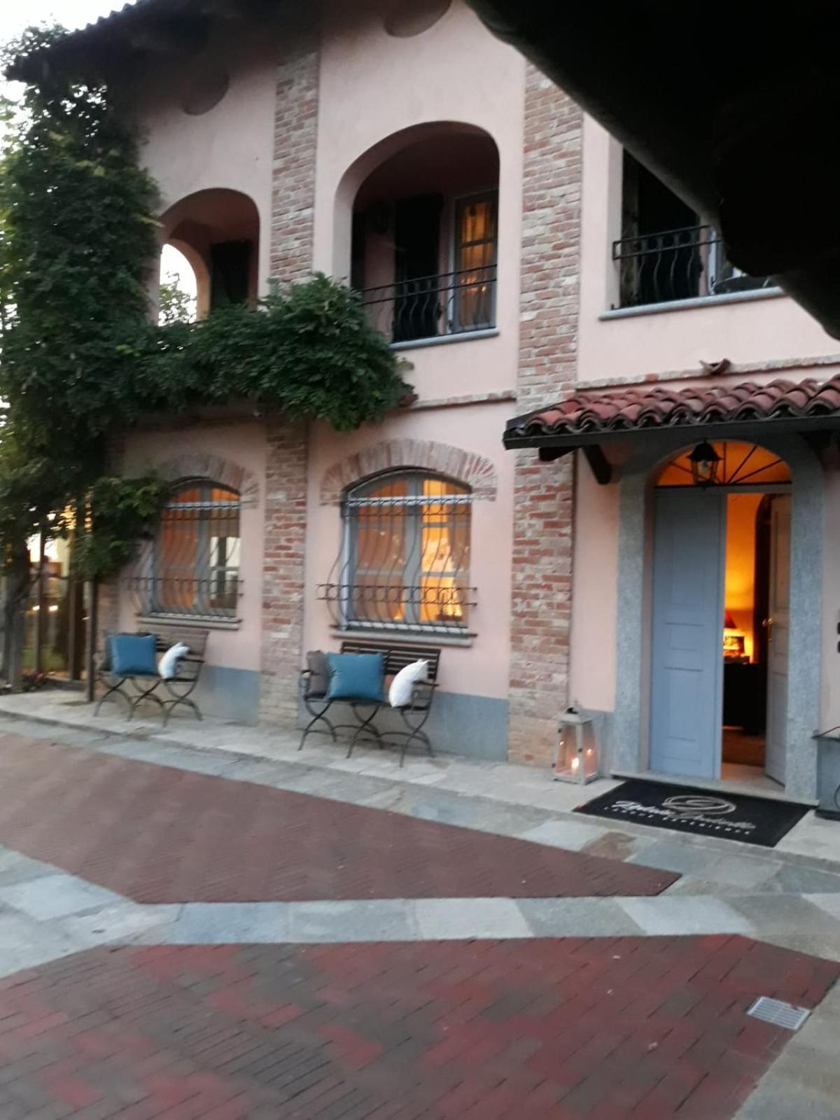 Relais Juliette Hotel La Morra Luaran gambar